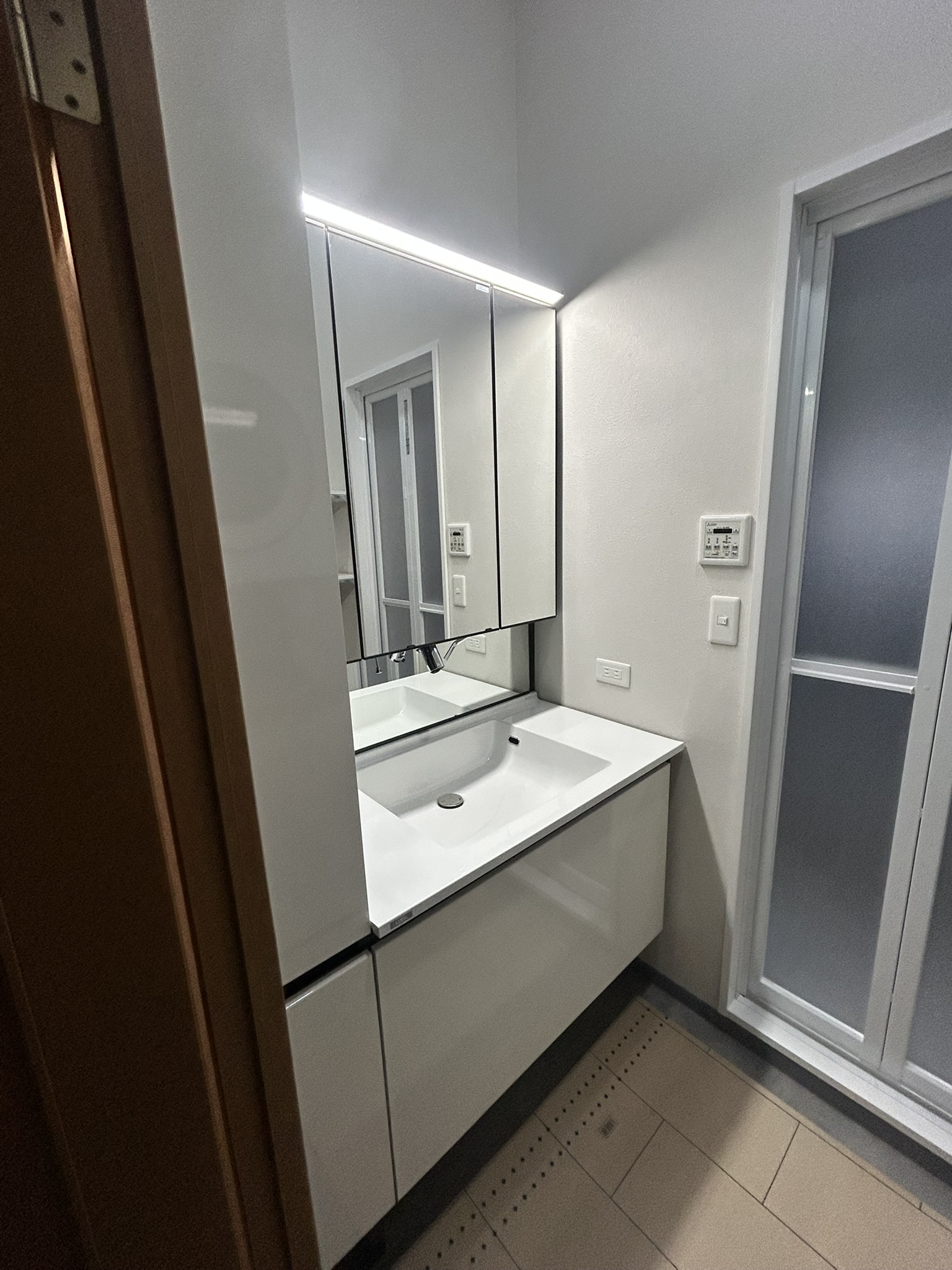 福岡市　洗面化粧台