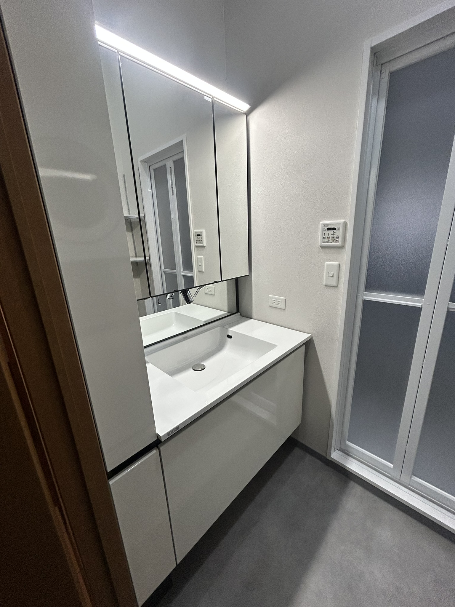 福岡市　洗面化粧台